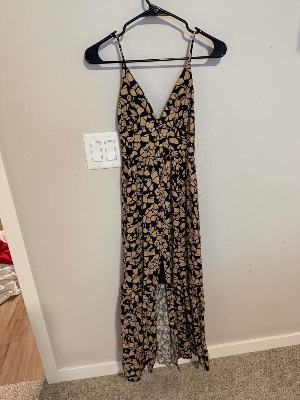 Abercrombie & Fitch Black and Tan Floral V-Neck Spaghetti Strap Maxi Dress